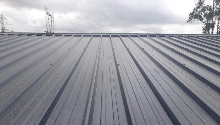 Plaques de toiture résistantes pour une protection durable